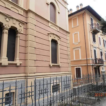 La Maison Des Fleurs *